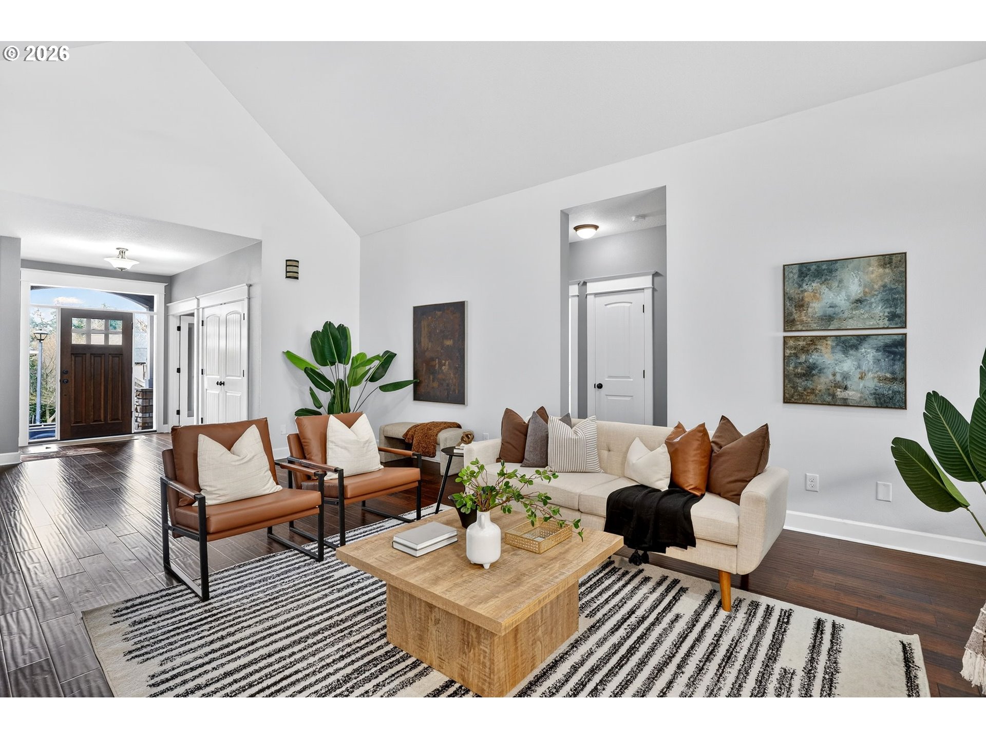 13286 Southwest Maplecrest Court Portland, OR 97223 - Photo 7 of 42