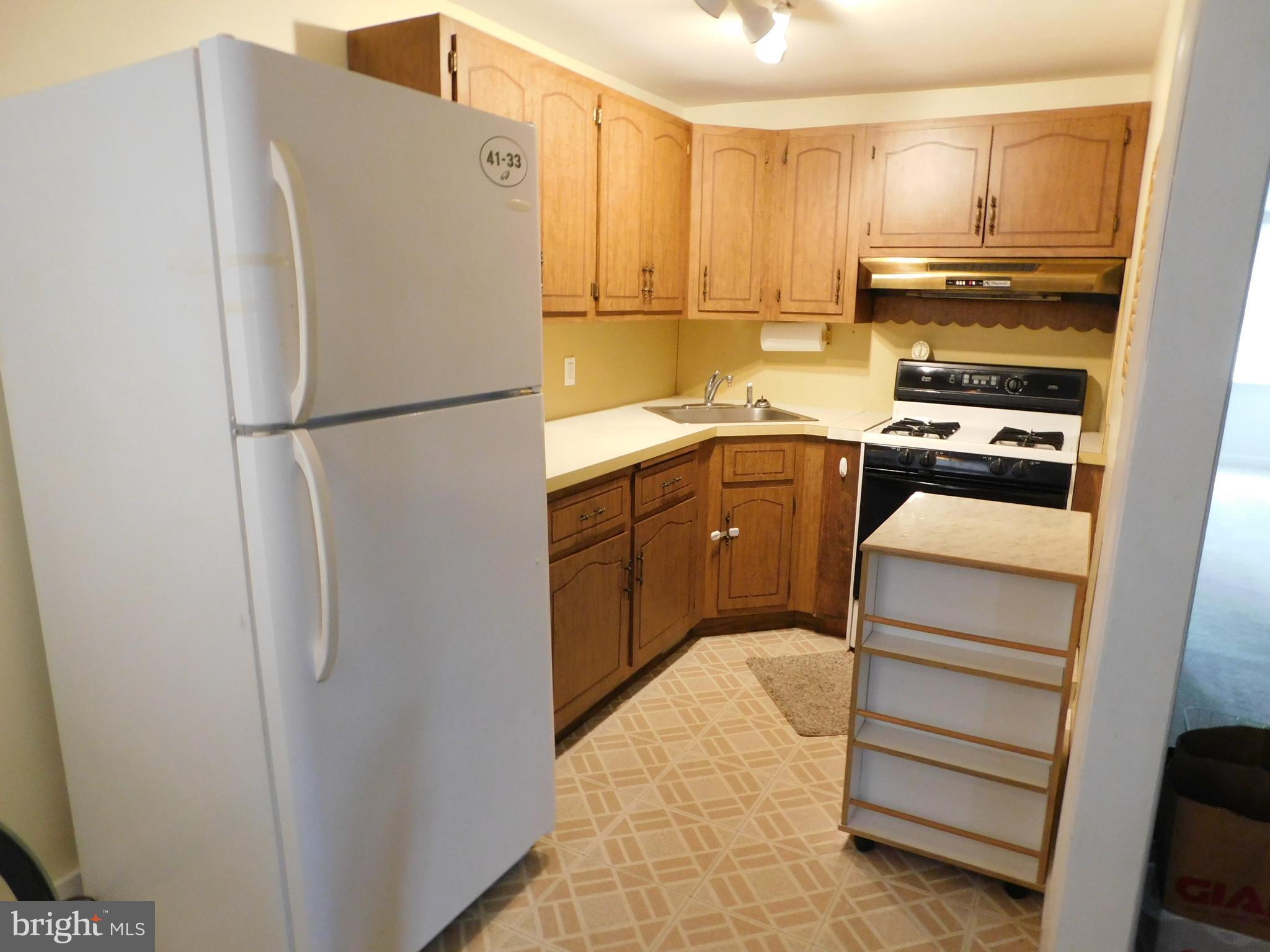 131 Willowbrook Road Clifton Heights, PA 19018 - Photo 8 of 21 Kitchen