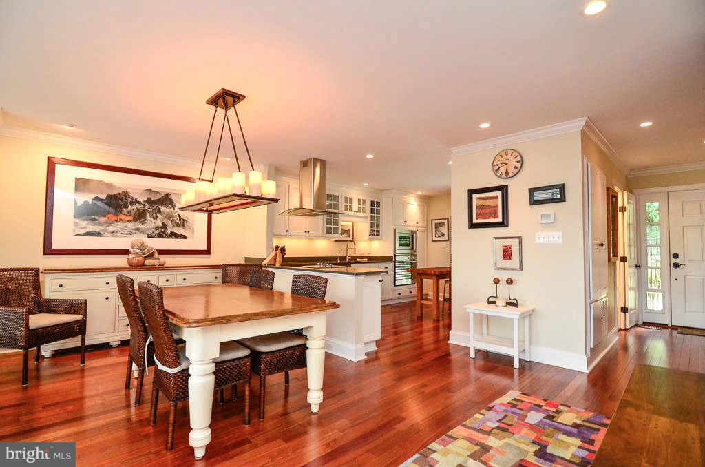 11222 Lagoon Lane Reston, VA 20191 - Photo 11 of 30 Dining Room