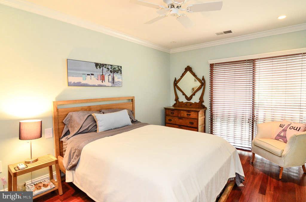 11222 Lagoon Lane Reston, VA 20191 - Photo 24 of 30 Bedroom