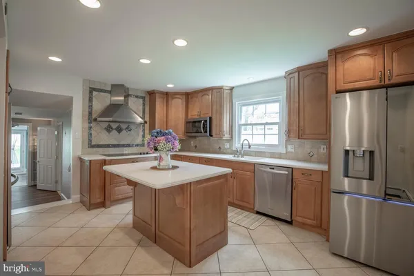 $750,000 | 251 Upper Holland Road, Richboro, PA 18954
