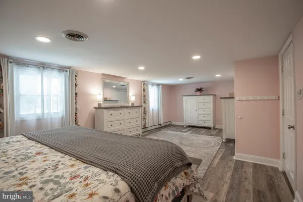 $750,000 | 251 Upper Holland Road, Richboro, PA 18954