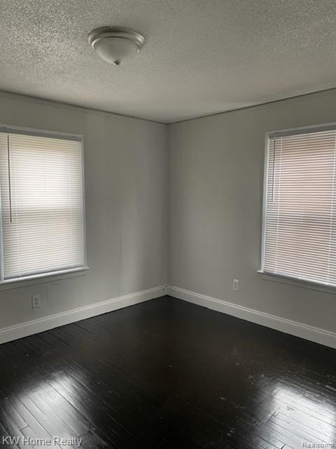 15860 Rutherford Street Detroit, MI 48227 - Photo 4 of 12