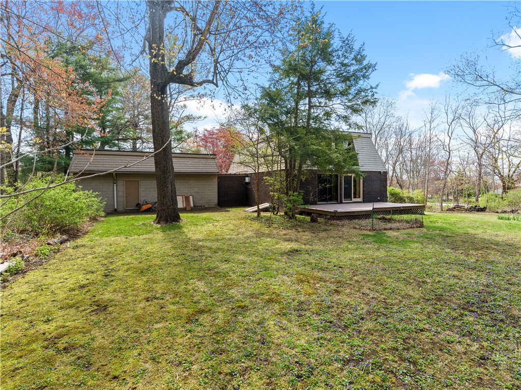 8 Clark Road Smithfield, RI 02917 - Photo 33 of 40