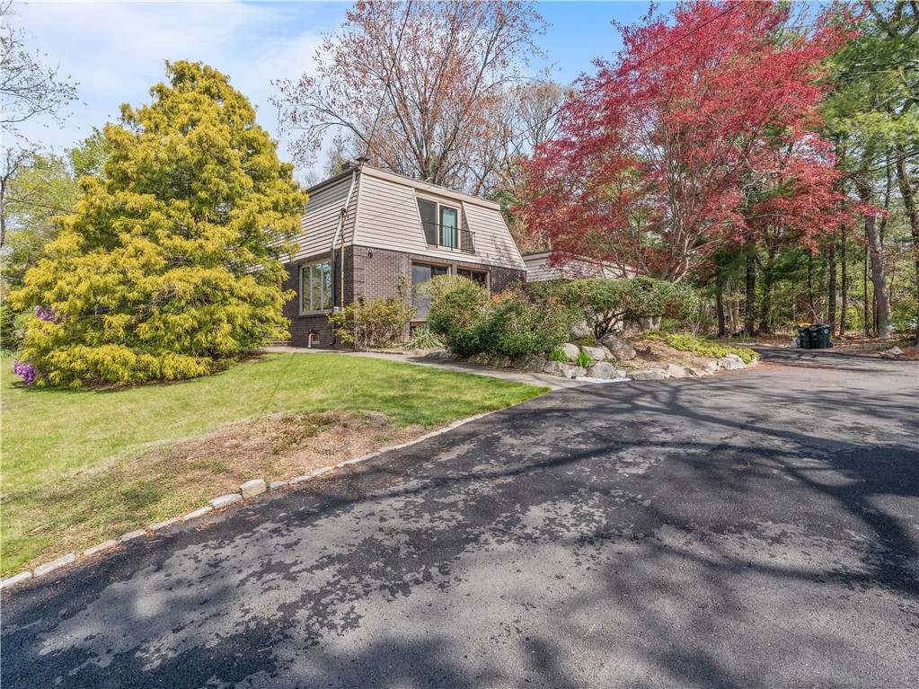 8 Clark Road Smithfield, RI 02917 - Photo 35 of 40