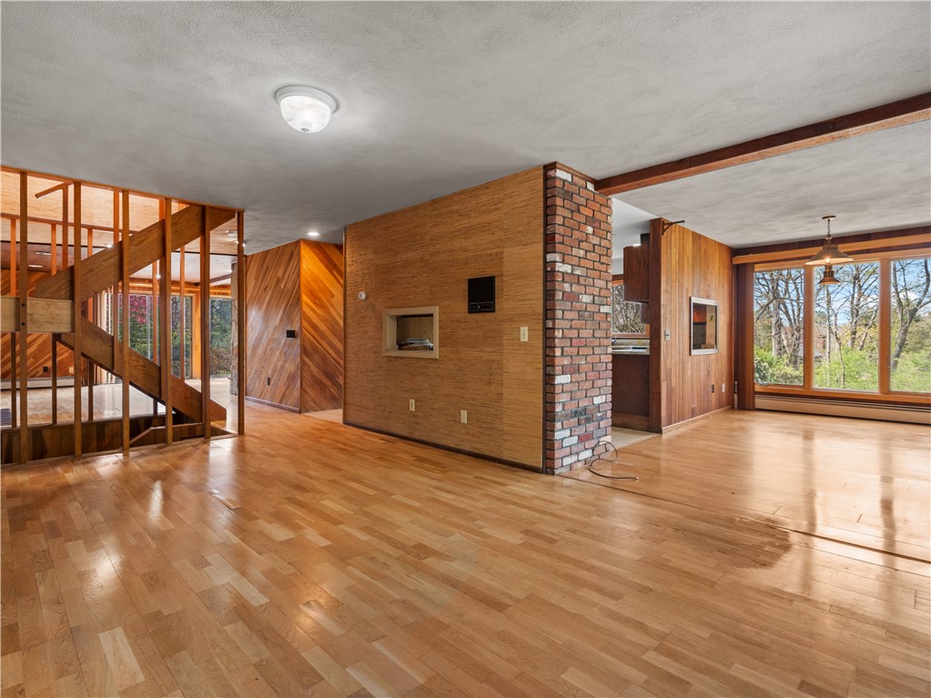8 Clark Road Smithfield, RI 02917 - Photo 10 of 40