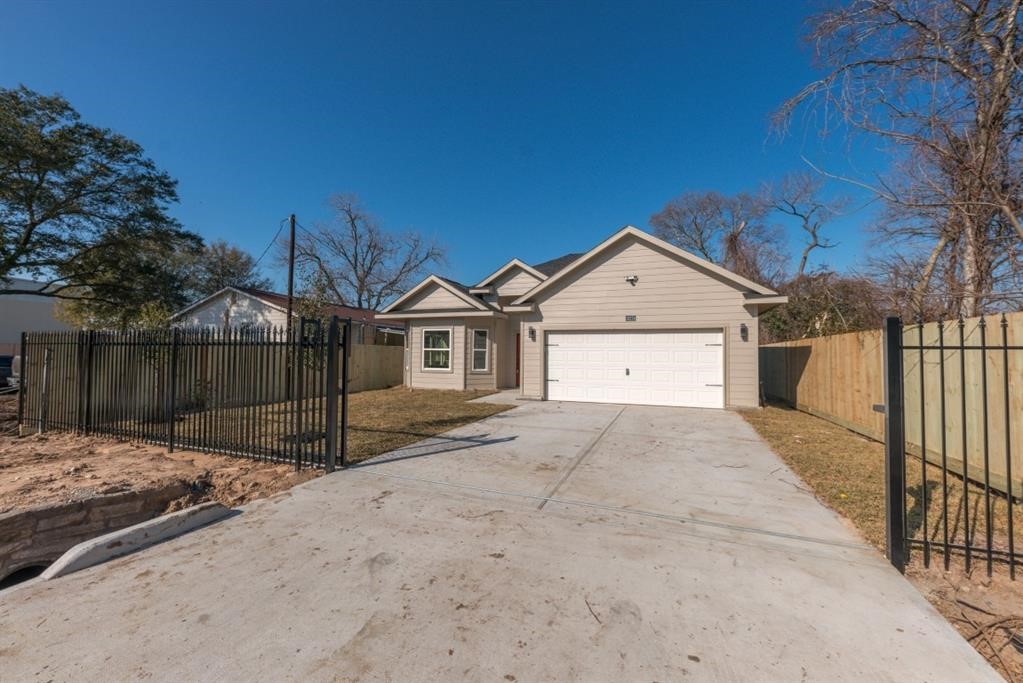 10274 Porto Rico Road Houston, TX 77041 - Photo 2 of 22