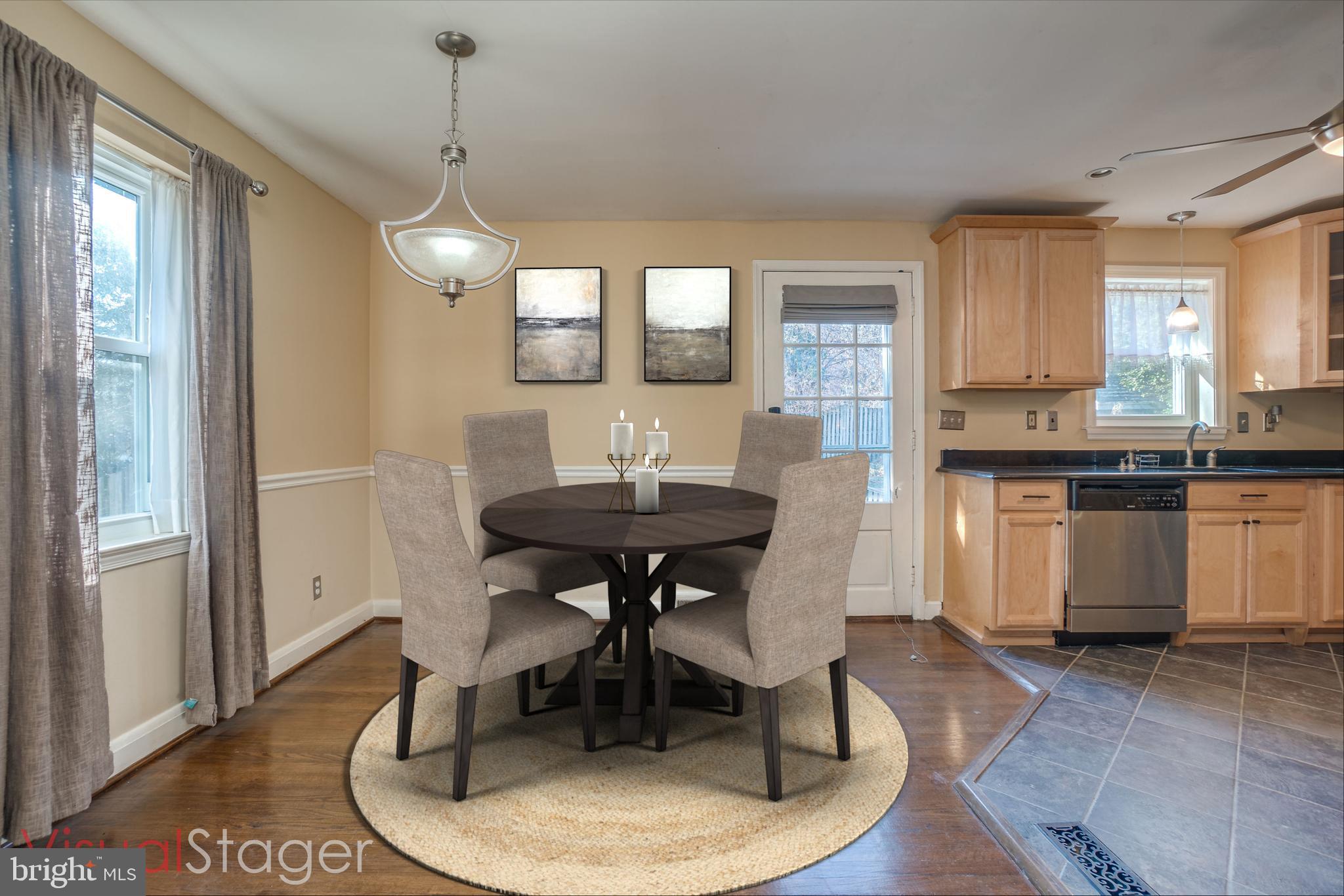 4 Edgeclift Road Towson, MD 21286 - Photo 5 of 31 Dining Area