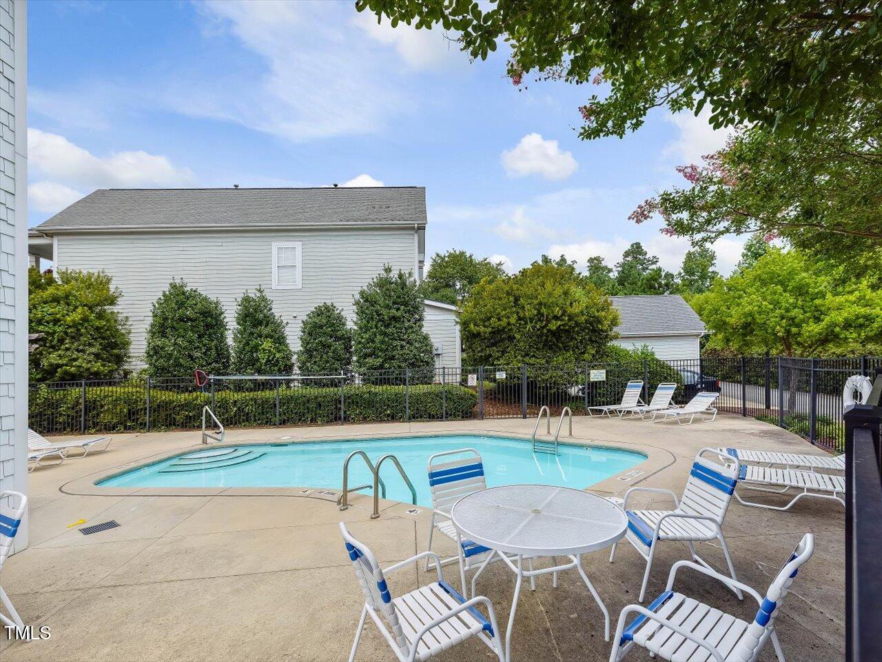 7712 ACC Boulevard Raleigh, NC 27617 - Photo 38 of 38 60-Pool