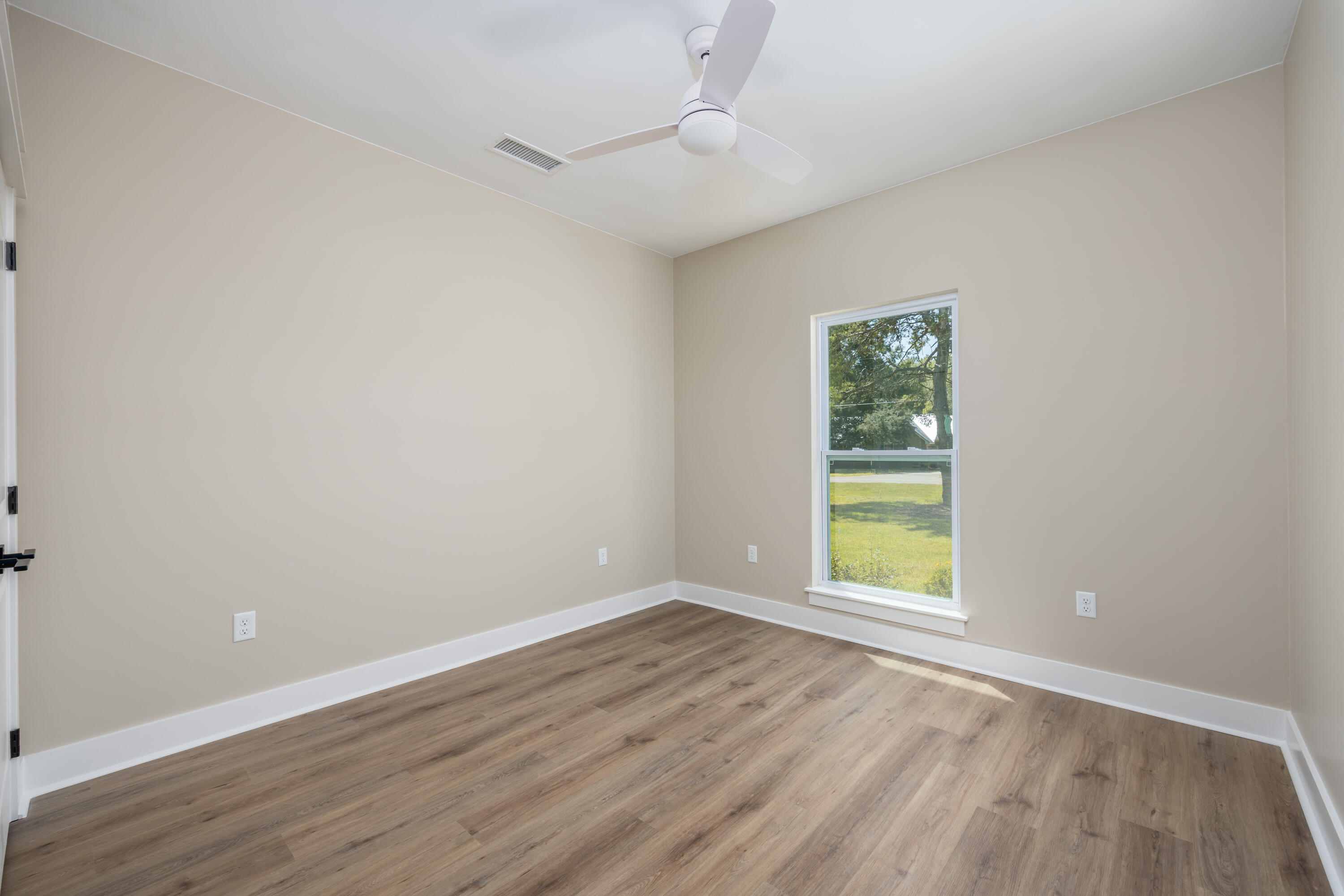 307 Happy Hollow Road Freeport, FL 32439 - Photo 20 of 42 307 Happy Hollow Rd-26