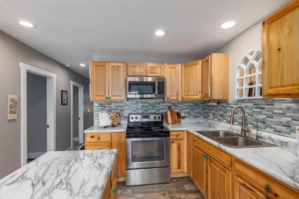 $239,900 | 4820 Beech Drive, Lakeview, MI 48850