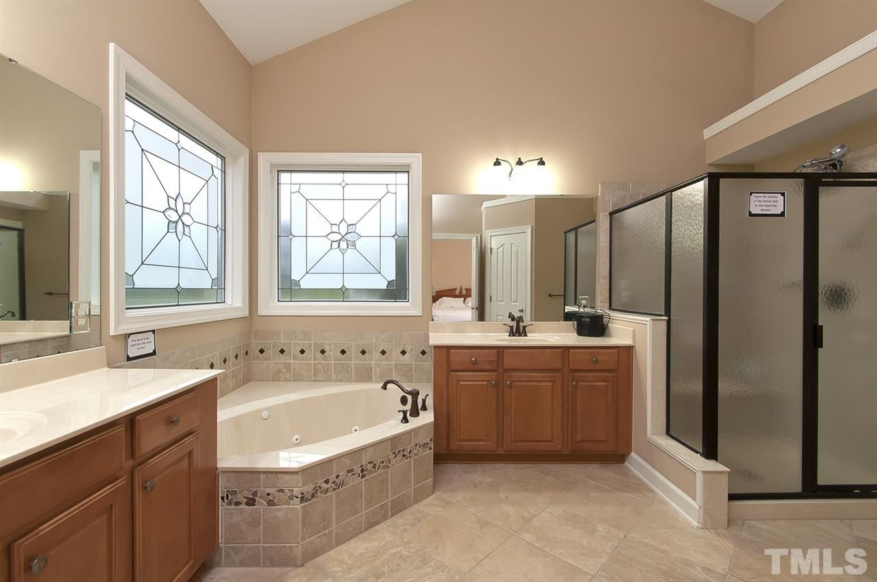 2412 Hagney Street Raleigh, NC 27614 - Photo 11 of 25 Master Bath/Spa