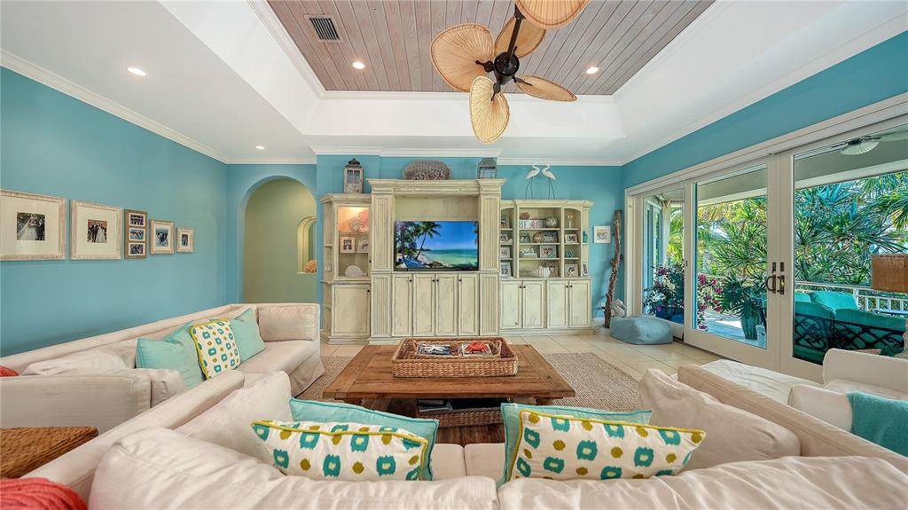 101 Sunset Lane Anna Maria, FL 34217 - Photo 10 of 47