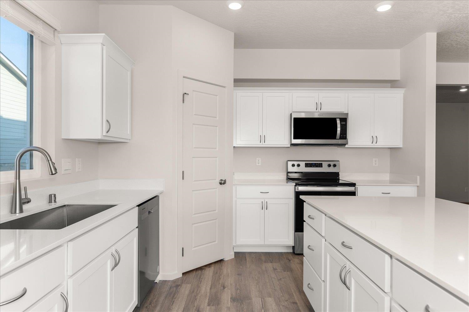 3659 South McCabe Lane Spokane, WA 99206 - Photo 15 of 49