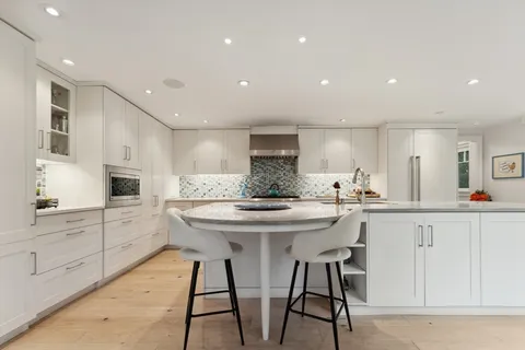 $2,300,000 | 50 Surfside Lane, Quincy, MA 02171