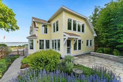 $2,300,000 | 50 Surfside Lane, Quincy, MA 02171
