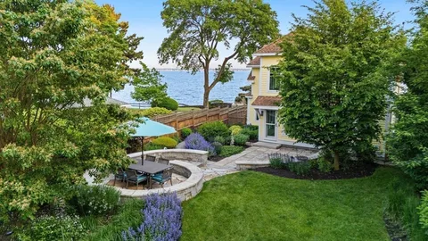 $2,300,000 | 50 Surfside Lane, Quincy, MA 02171