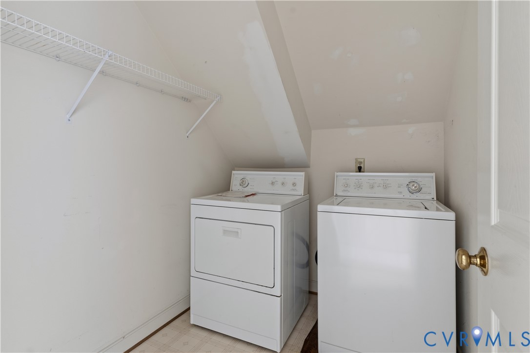 5809 Martin Glen Place Midlothian, VA 23112 - Photo 33 of 46 Laundry Room