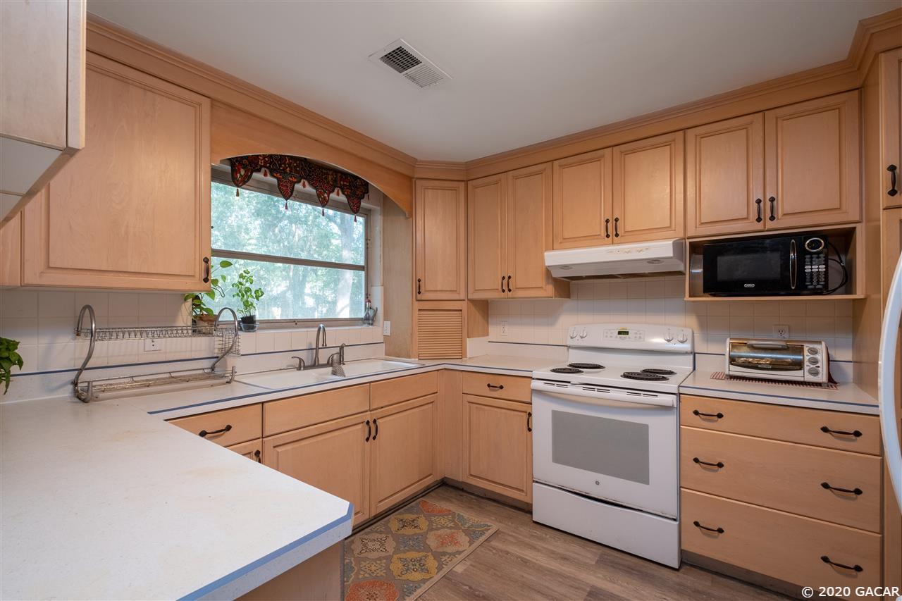 417 Southwest 40th Terrace Gainesville, FL 32607 - Photo 2 of 19