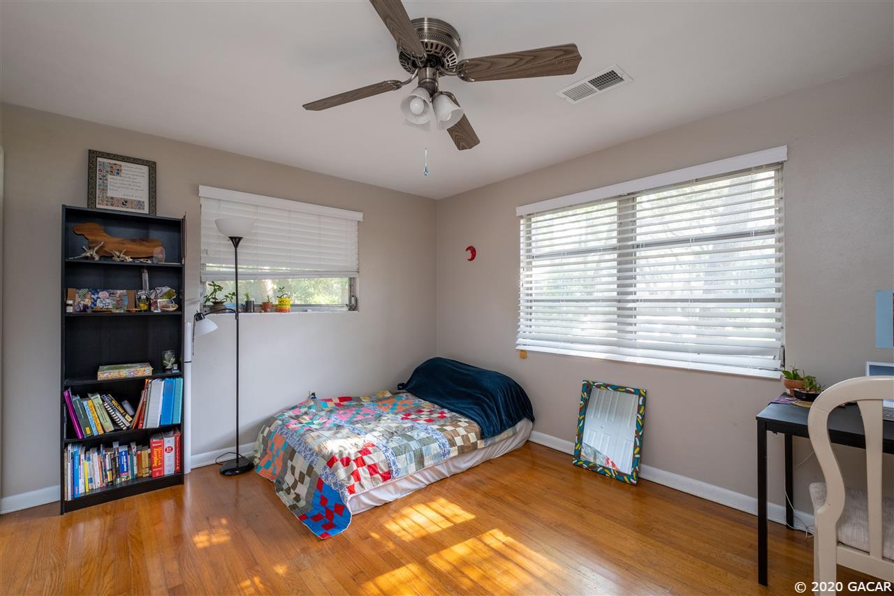 417 Southwest 40th Terrace Gainesville, FL 32607 - Photo 8 of 19