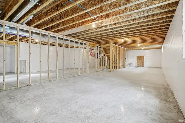 $359,000 | 57006 Ash Road, Elkhart, IN 46516