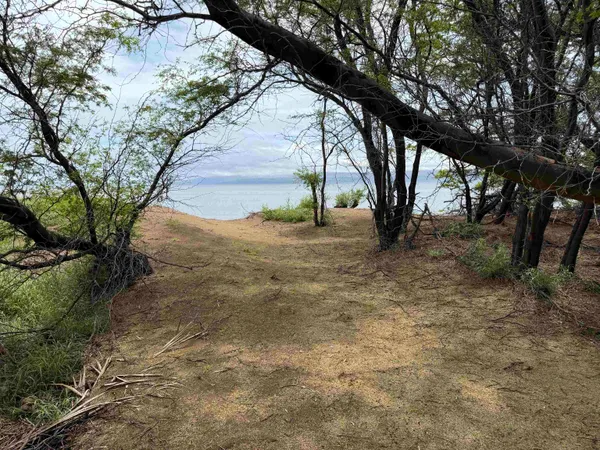 $279,000 | 2700 Kamehameha V Highway, Kaunakakai, HI 96748