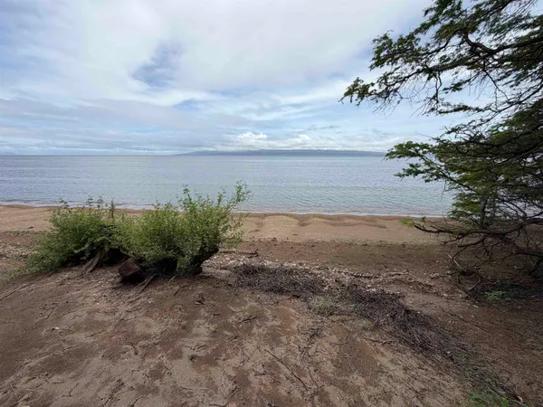 $279,000 | 2700 Kamehameha V Highway, Kaunakakai, HI 96748