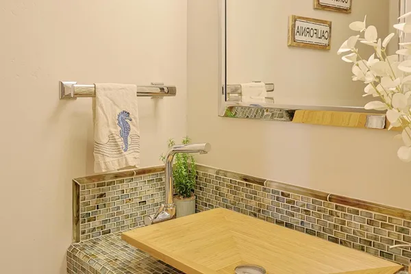 $35,000 | 940 J Avenue, Coronado, CA 92118