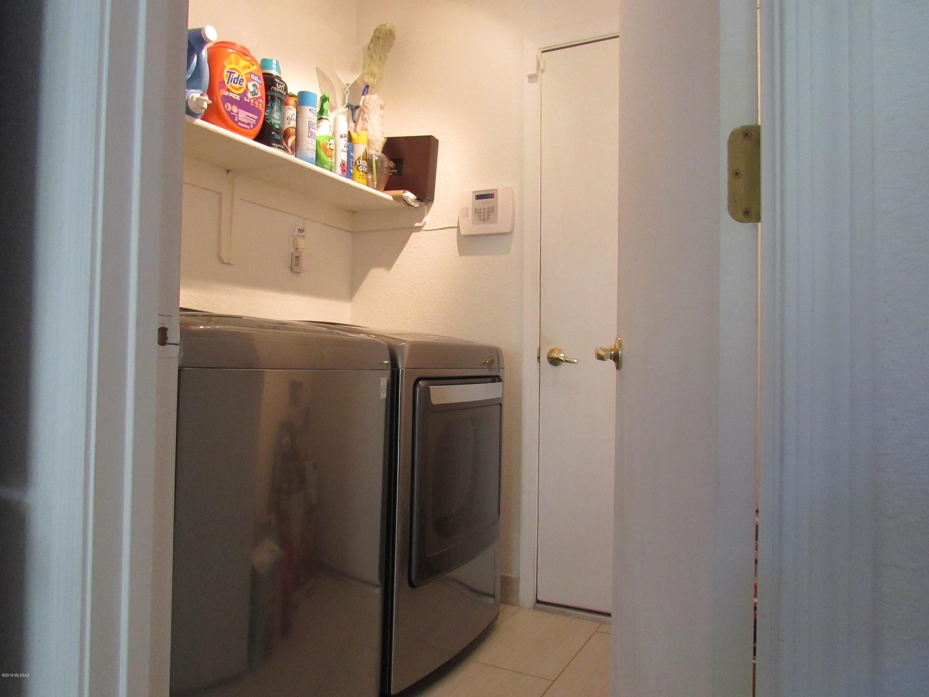 5771 South Manta Ray Road Tucson, AZ 85706 - Photo 15 of 47 Gallery Image 15