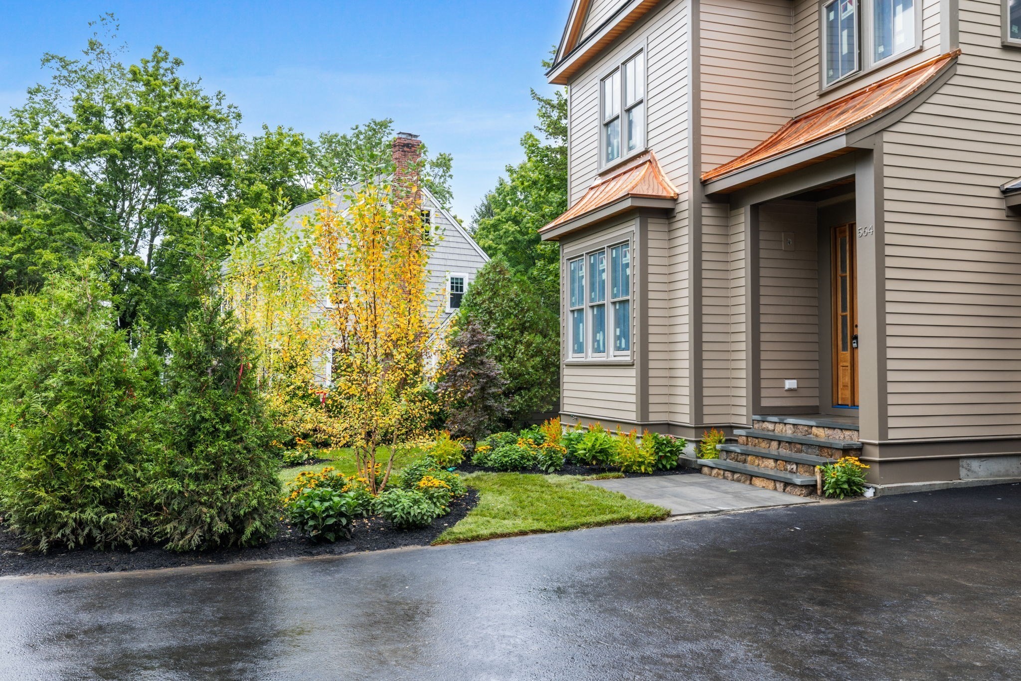 564 Chestnut Street Needham, MA 02492 - Photo 3 of 19 Gallery Image 3