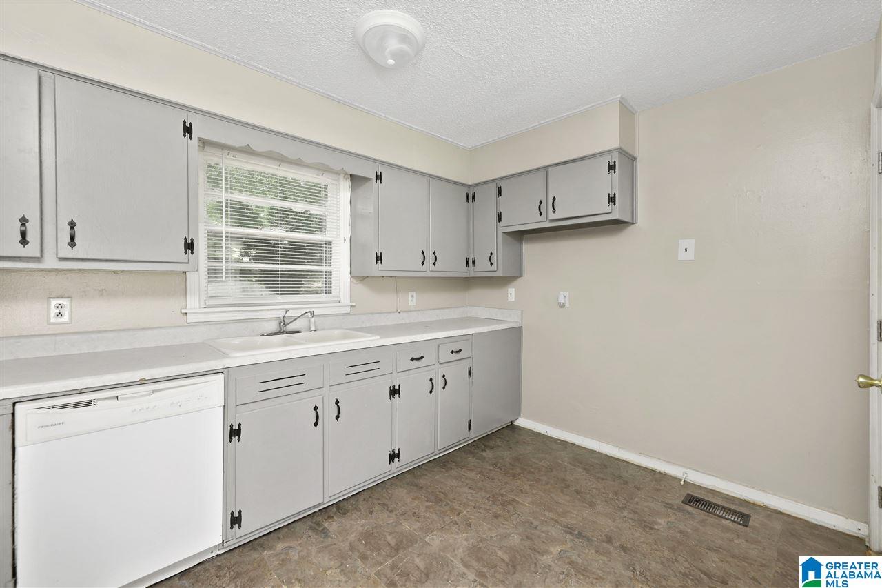 445 Orchid Road Birmingham, AL 35215 - Photo 2 of 8