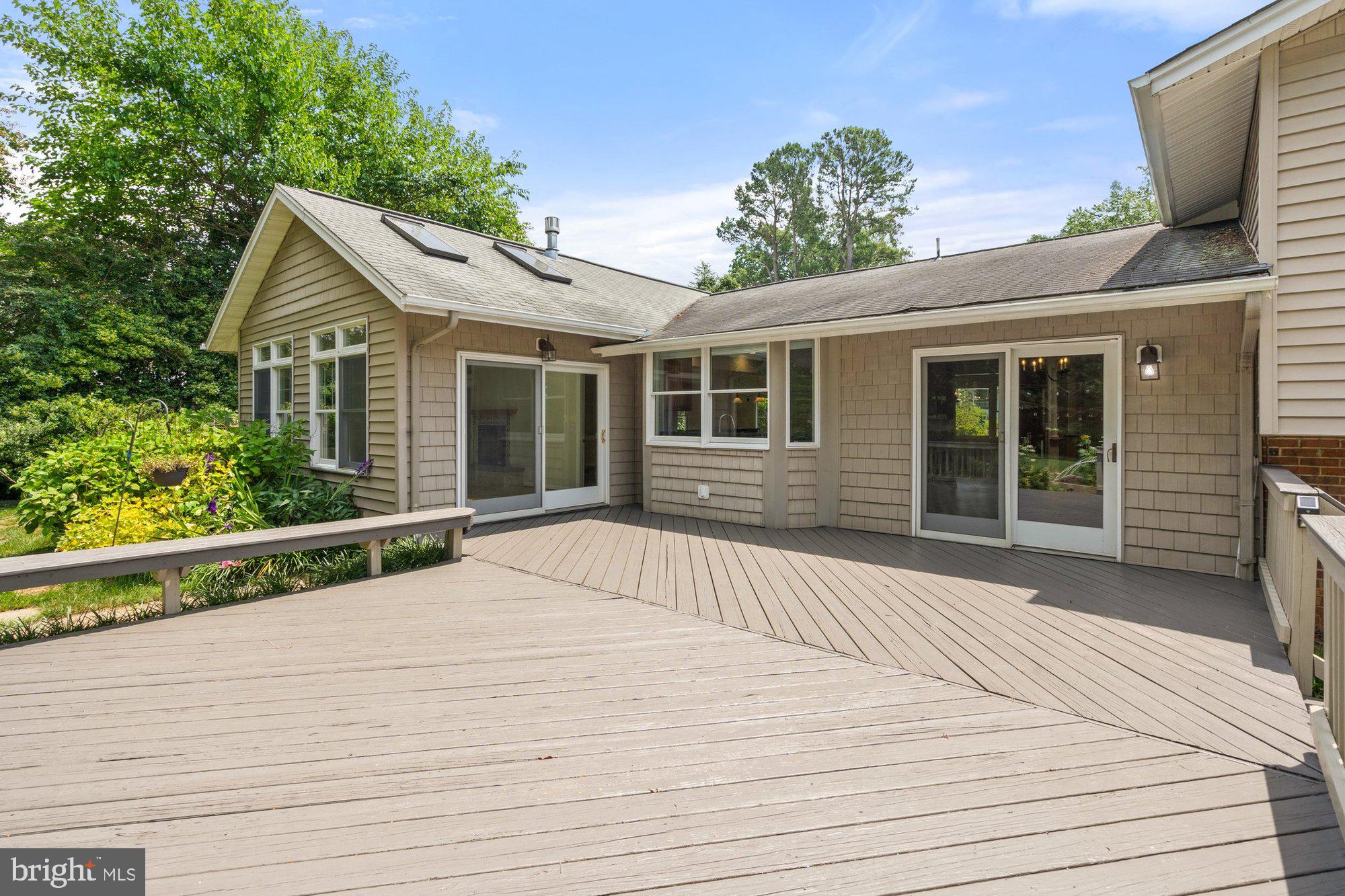9750 Vale Road Vienna, VA 22181 - Photo 2 of 64 Gallery Image 2