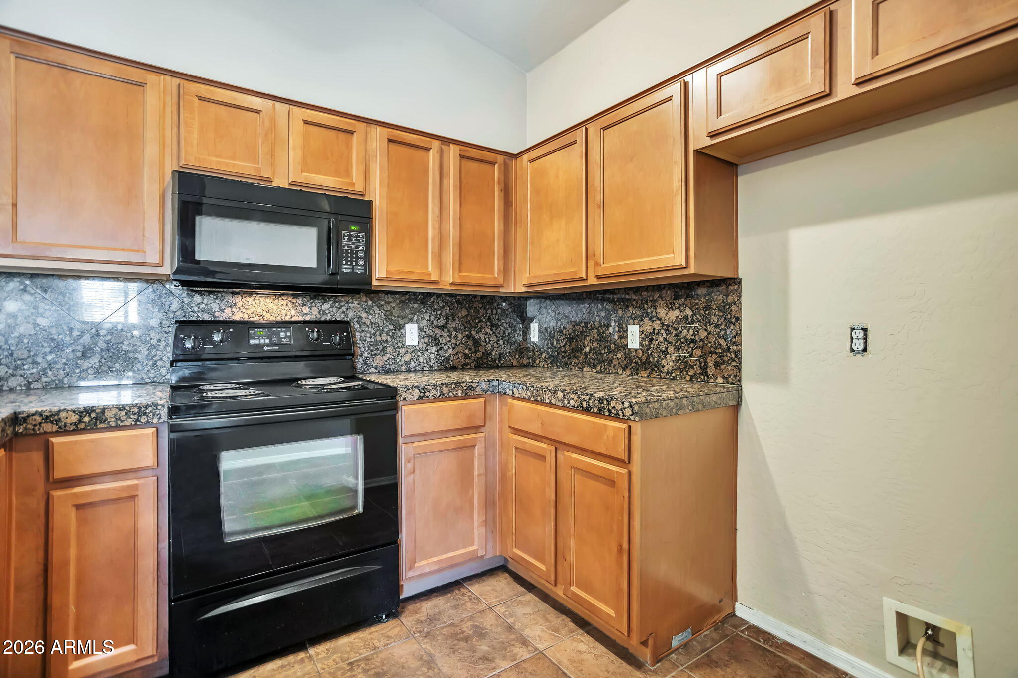 18250 North 32nd Street, Unit 1070 Phoenix, AZ 85032 - Photo 8 of 25 Kitchen