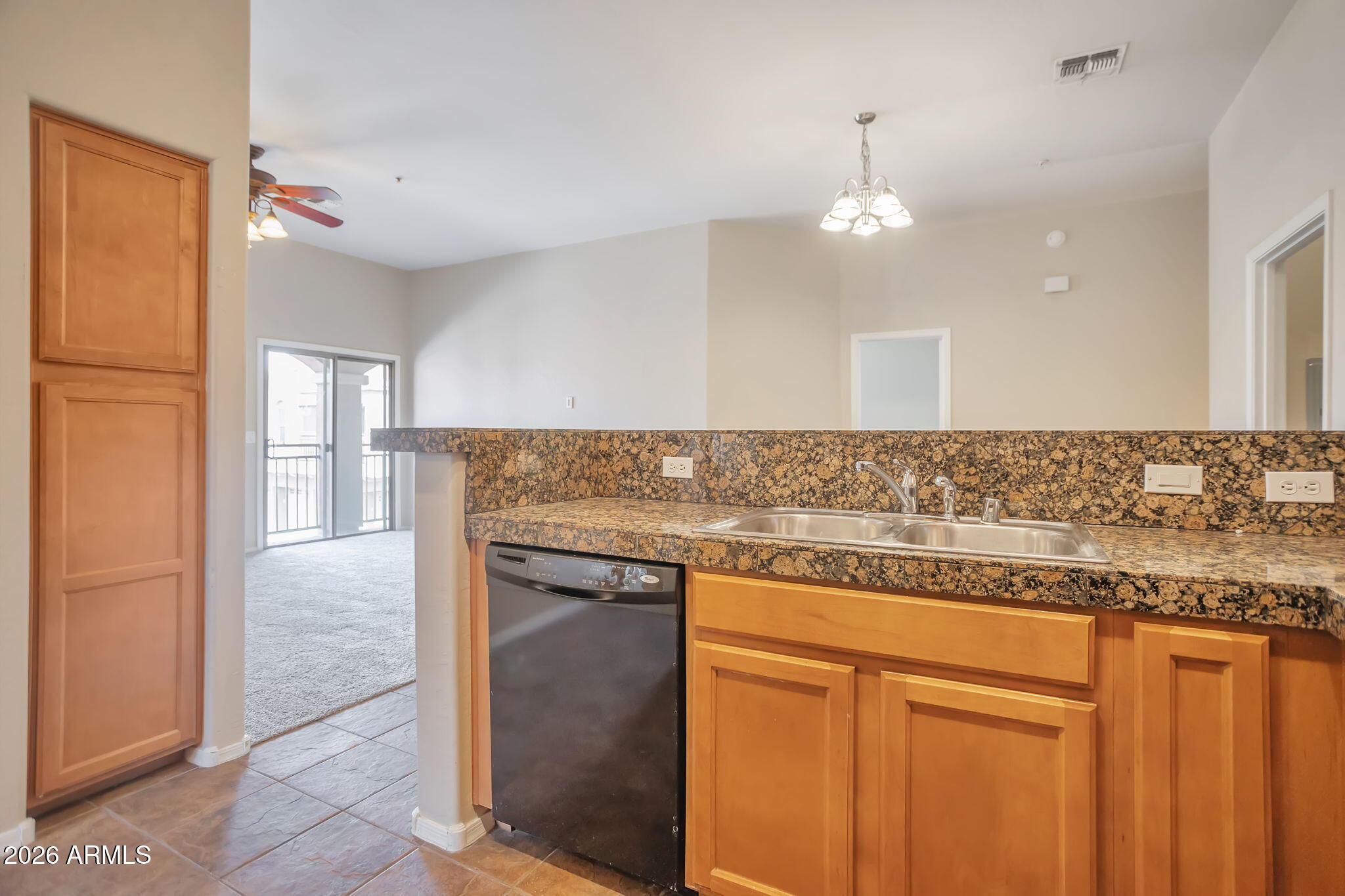 18250 North 32nd Street, Unit 1070 Phoenix, AZ 85032 - Photo 9 of 25 Kitchen