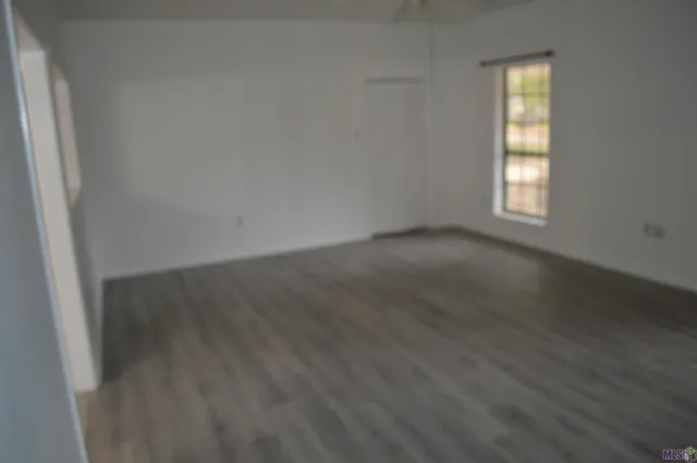 $2,000 | 225 North Rosewood Avenue, Gonzales, LA 70737
