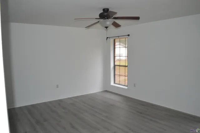 $2,000 | 225 North Rosewood Avenue, Gonzales, LA 70737