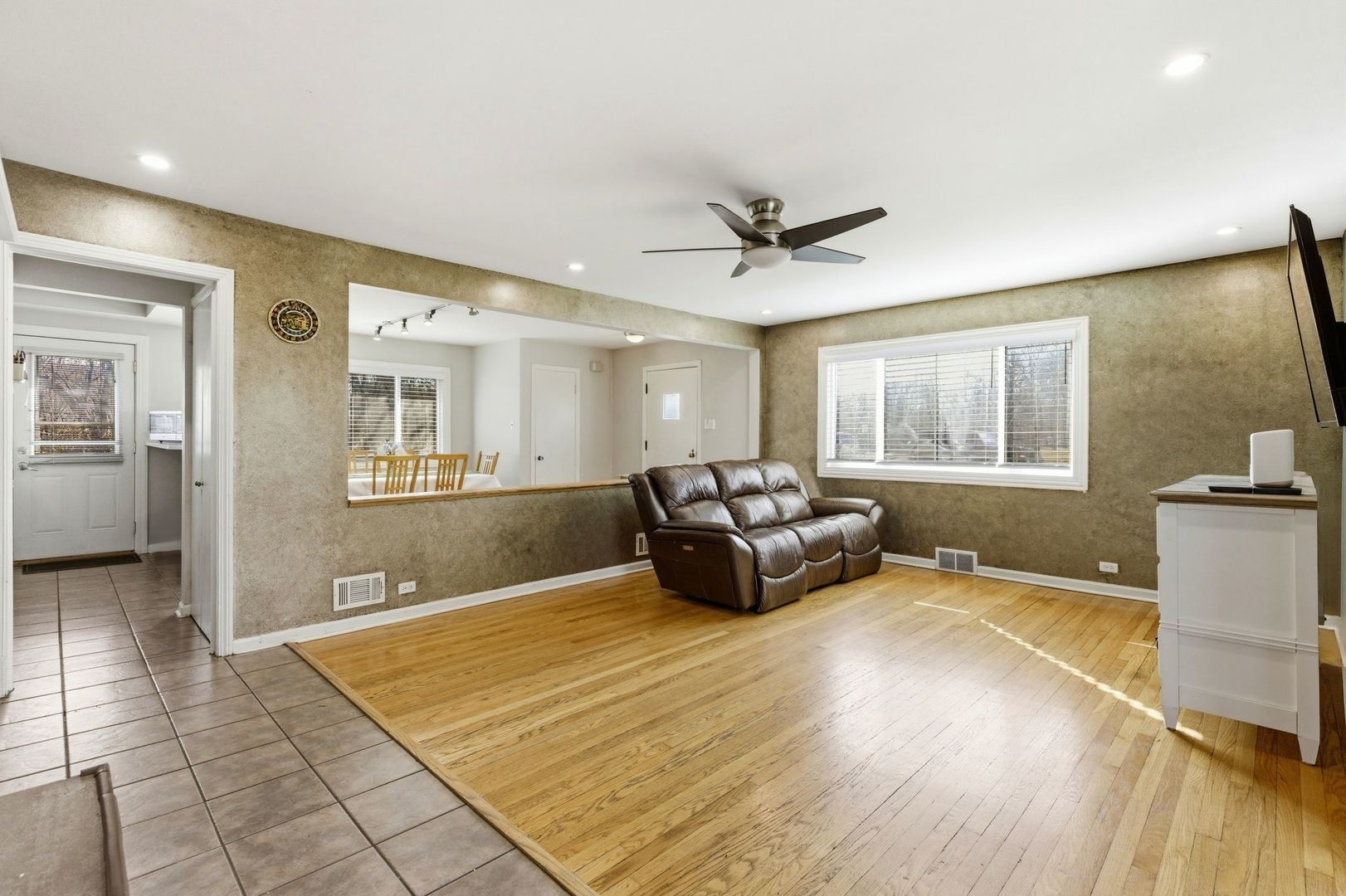 2440 183rd Street Homewood, IL 60430 - Photo 11 of 31