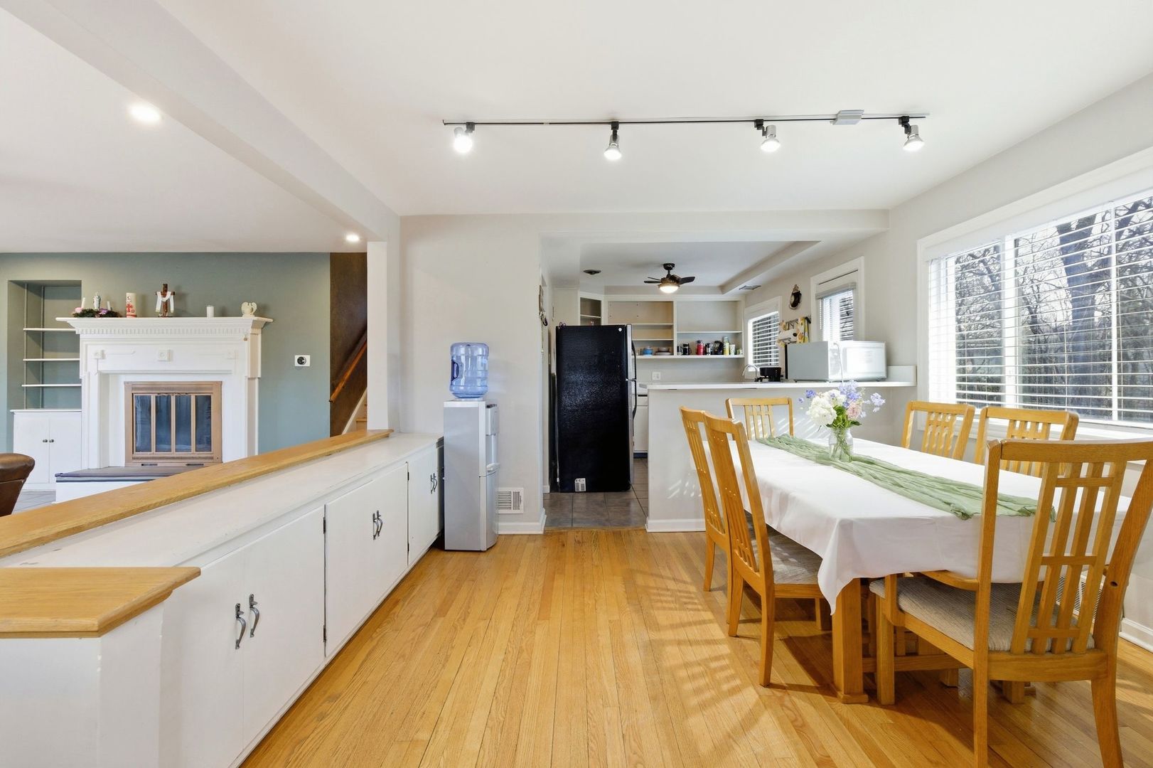 2440 183rd Street Homewood, IL 60430 - Photo 3 of 31