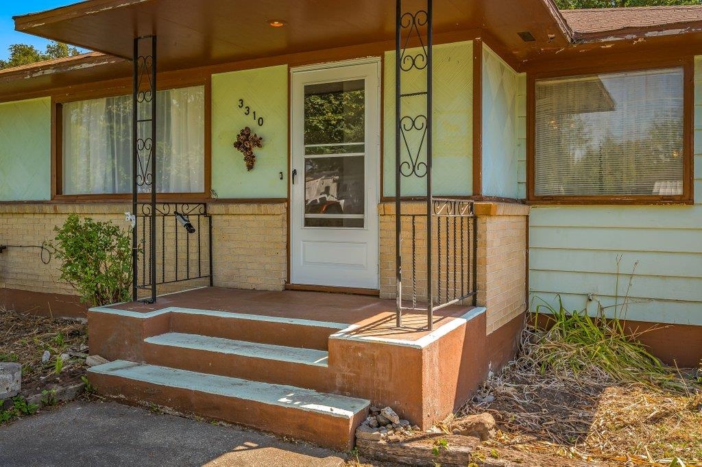 3310 North Lewis Road Spokane, WA 99212 - Photo 3 of 44