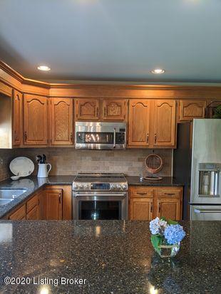 7115 Austinwood Road Louisville, KY 40214 - Photo 20 of 76 A62A0E25-54AC-4040-859D-17749309E9CD