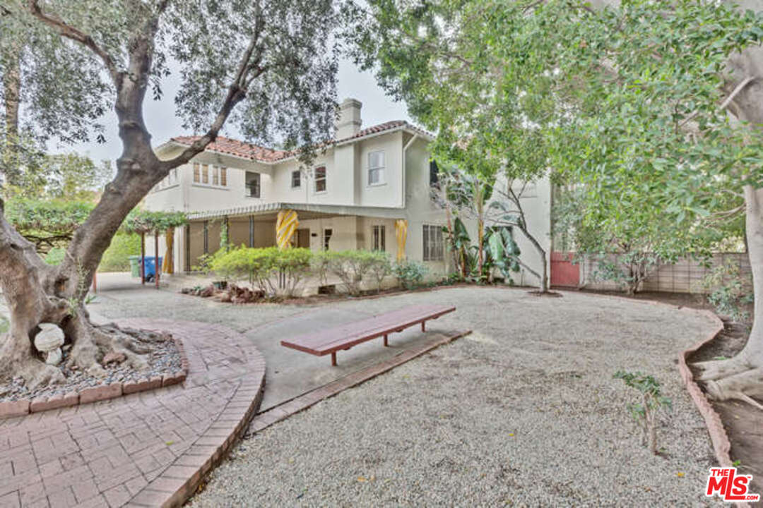 285 South Muirfield Road Los Angeles, CA 90004 - Photo 27 of 43