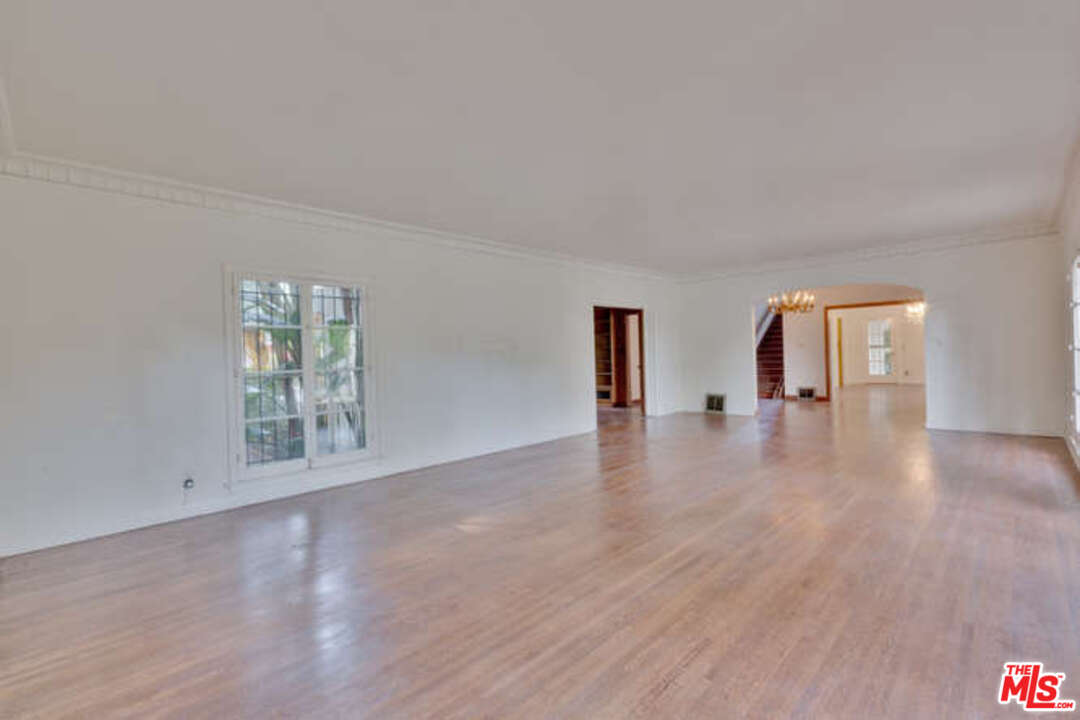 285 South Muirfield Road Los Angeles, CA 90004 - Photo 34 of 43