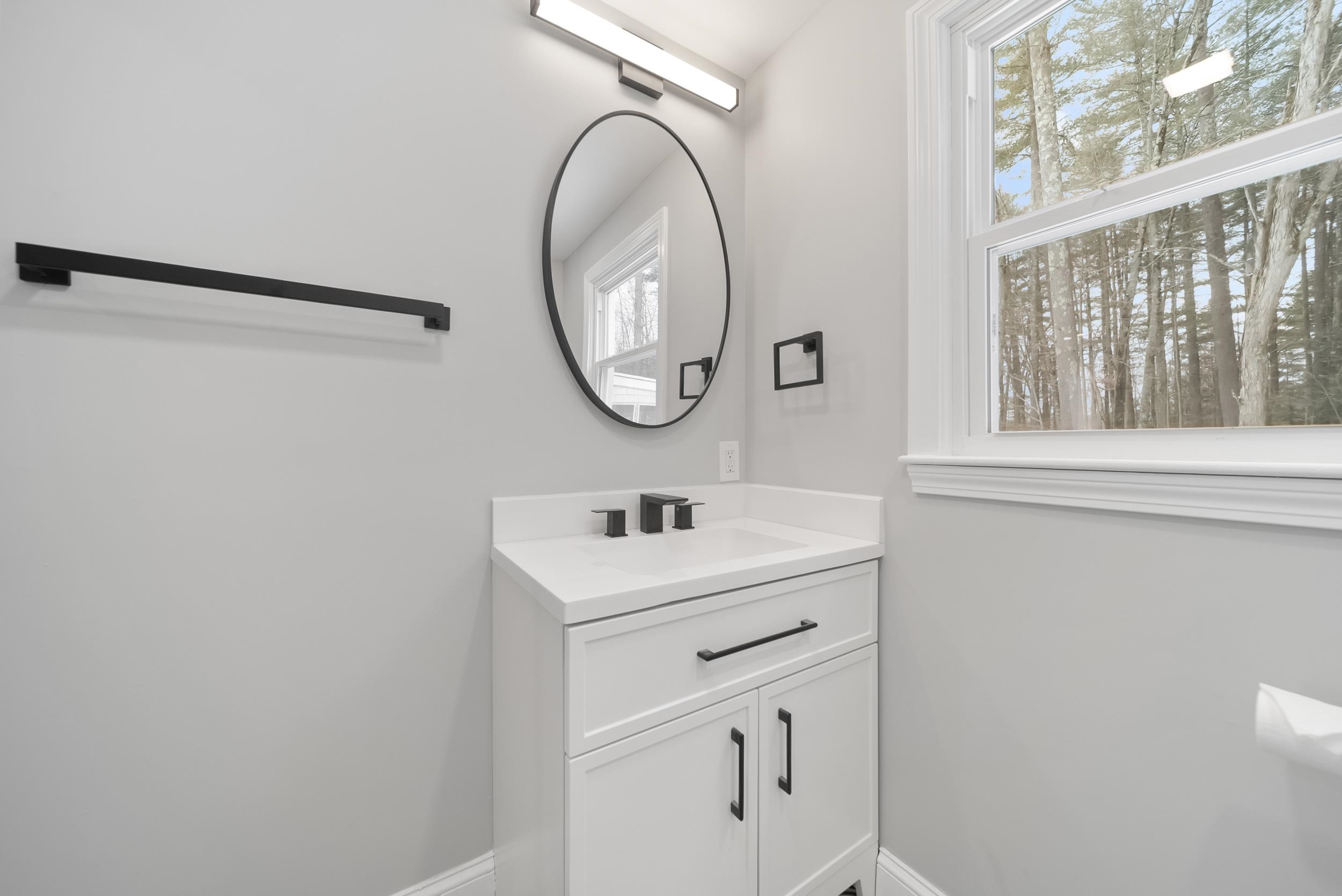 9 Edgewood Avenue Merrimack, NH 03054 - Photo 15 of 46