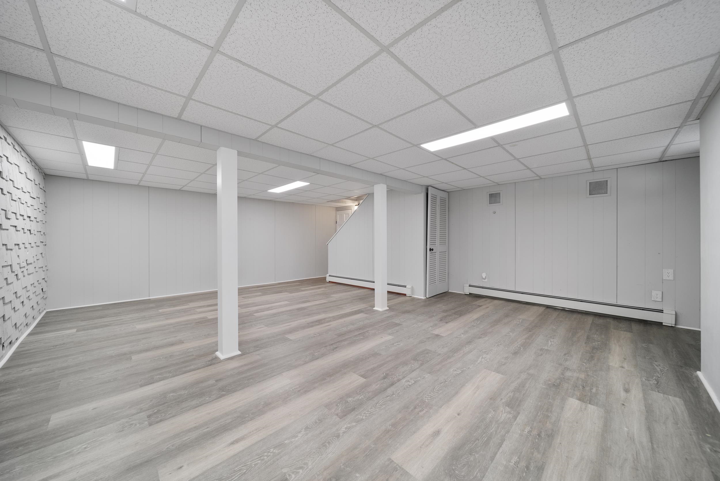 9 Edgewood Avenue Merrimack, NH 03054 - Photo 33 of 46