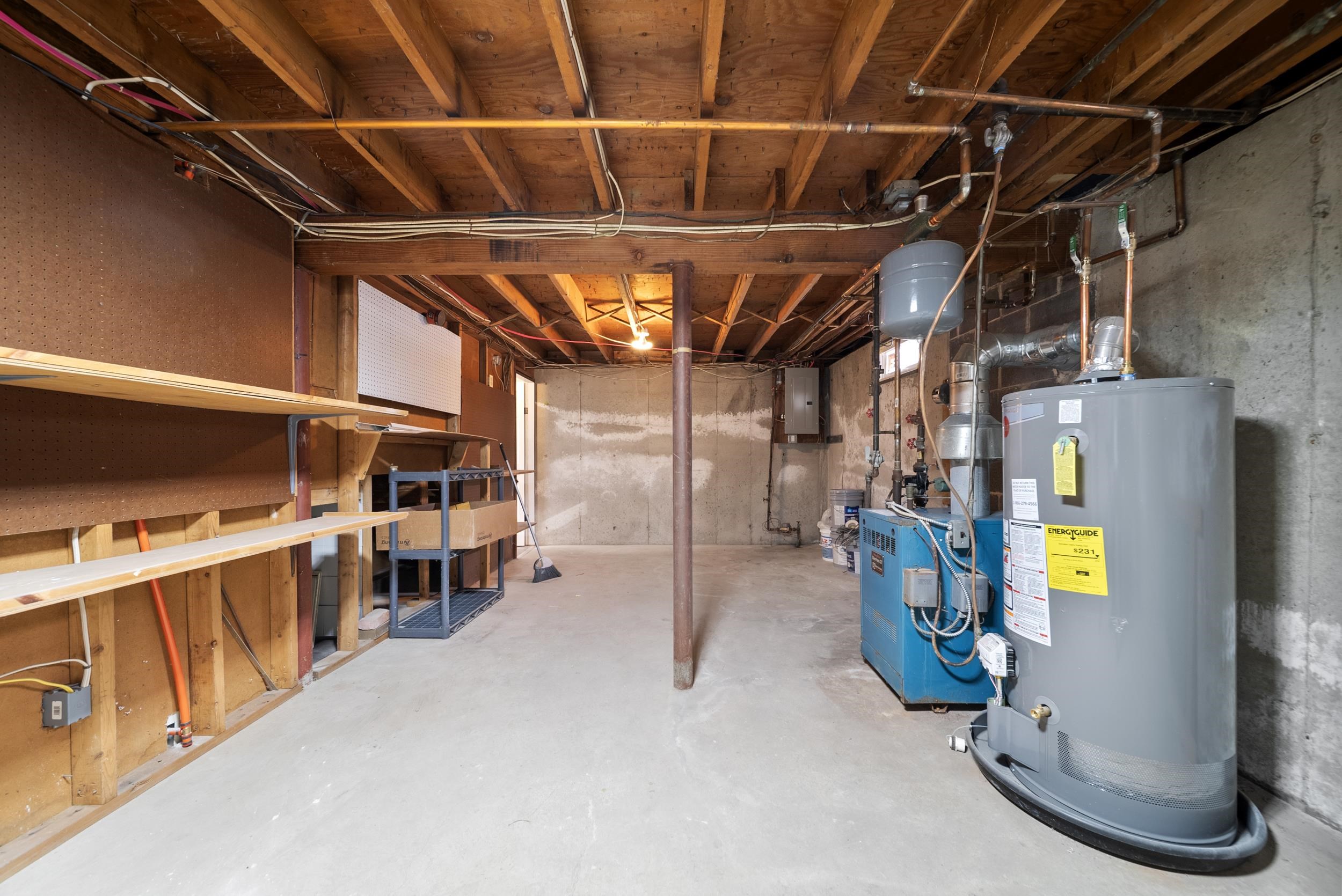 9 Edgewood Avenue Merrimack, NH 03054 - Photo 35 of 46