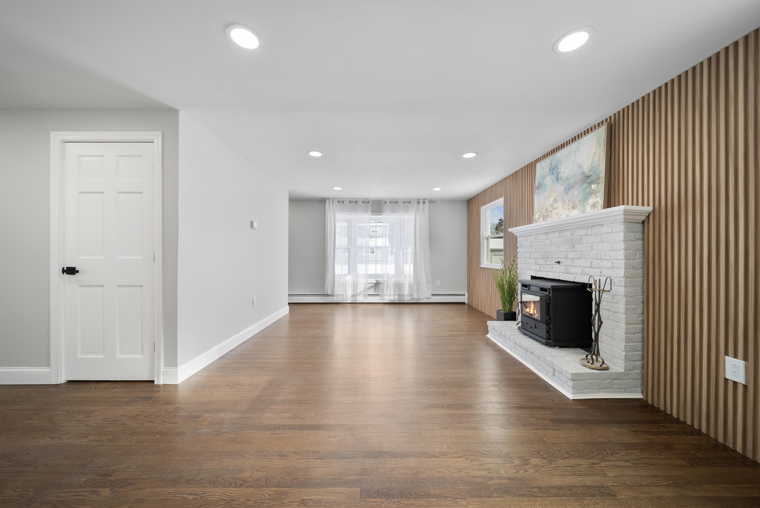 9 Edgewood Avenue Merrimack, NH 03054 - Photo 9 of 46