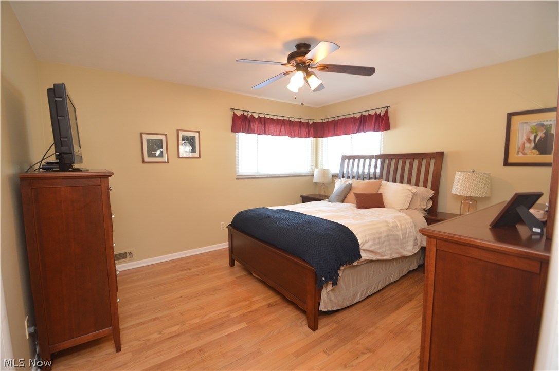 7698 Ragall Parkway Cleveland, OH 44130 - Photo 12 of 27 Gallery Image 12