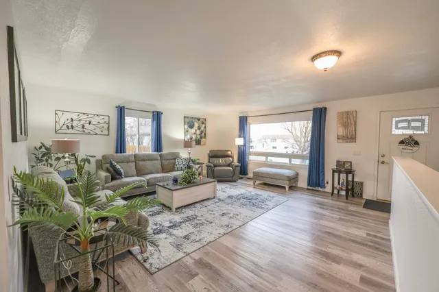 $384,900 | 125 Powell Street, Green River, WY 82935