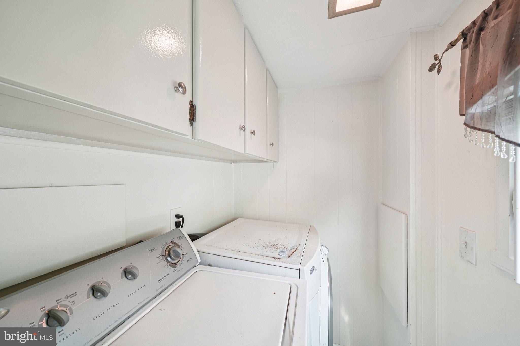 2528 Tilton Road, Unit 421 Egg Harbor Township, NJ 08234 - Photo 17 of 31 a utility room with dryer and washer