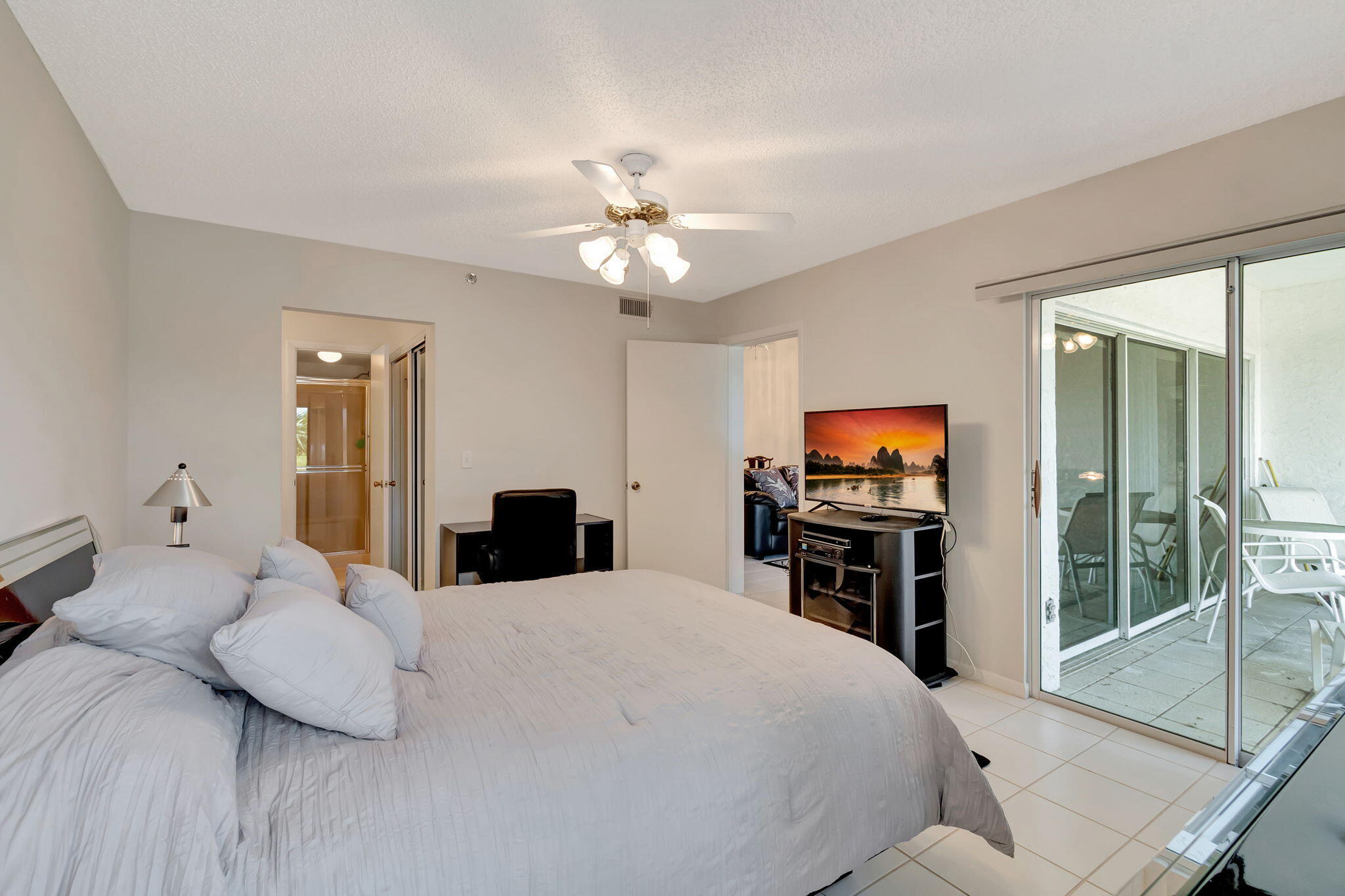 280 Northwest 67th Street, Unit B207 Boca Raton, FL 33487 - Photo 16 of 25 55-web-or-mls-DSC_0527